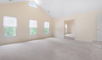 10604 MAPLECREST Ln, Potomac, MD 20854