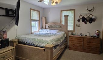 651 W Pearl St, Aurora, MO 65605