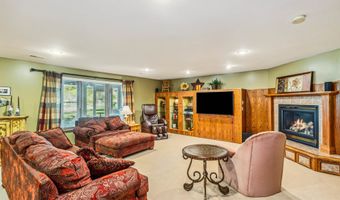 410 Country Hills Dr, Augusta, KS 67010