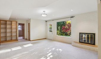 4510 GRETNA St, Bethesda, MD 20814