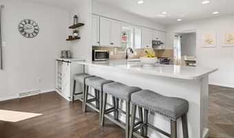 559 CABOT Dr, Hockessin, DE 19707
