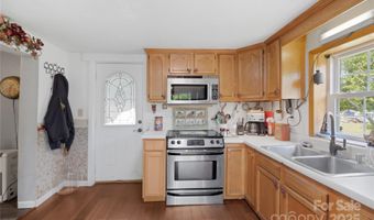 16 Julep Dr, Alexander, NC 28701