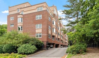 1 Watermill Pl 425, Arlington, MA 02476