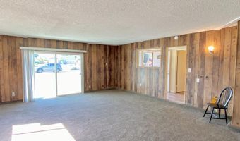 14069 Vista Dr, Armona, CA 93202
