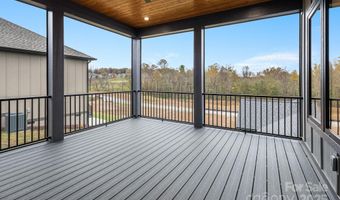 324 Avery Trail Dr 26, Arden, NC 28704