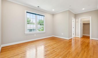 6111 DUNLEER Ct, Bethesda, MD 20817