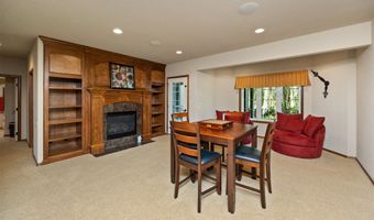 4108 NE Hillcrest Ct, Ankeny, IA 50021