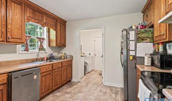 2040 Whitesville Rd, Albertville, AL 35950