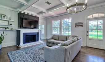 322 Saluda Ave, Batesburg, SC 29006