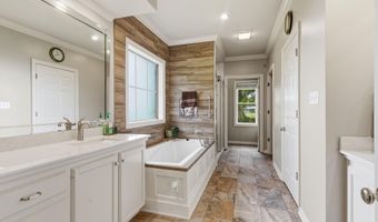 776 Sand Pit Rd, Arnaudville, LA 70512
