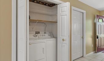 51 Dockside Ln, Belfast, ME 04915