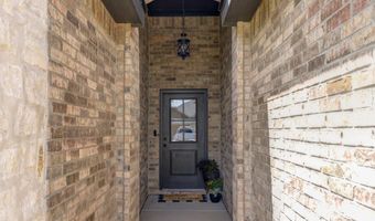 135 Calvin Dr, Wolfforth, TX 79382