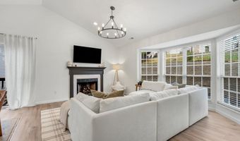 1716 Whispering Creek Dr C, Ballwin, MO 63021