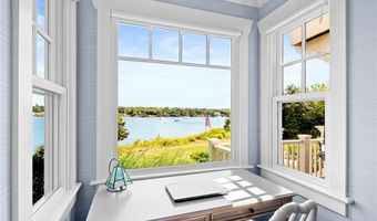115 Beavertail Rd, Jamestown, RI 02835