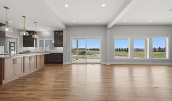 2046 Links Ln, Auburn, IN 46706