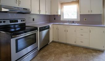8 Sunnydale Ln, Parsonsfield, ME 04047