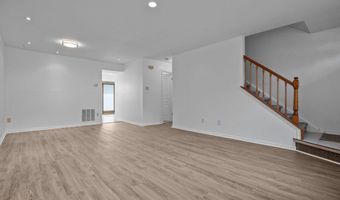 33 BARK HOLLOW Ln, Horsham, PA 19044