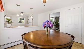 127 Highland Ave, Cumberland, RI 02864