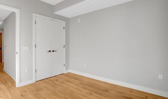 1781 N PIERCE St 1404, Arlington, VA 22209