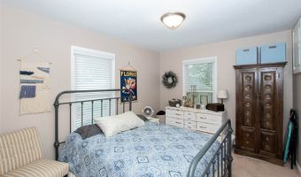 4339 Ovid Ave, Des Moines, IA 50310