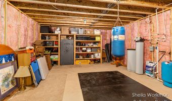 9430 Whitneyville Ave SE, Alto, MI 49302