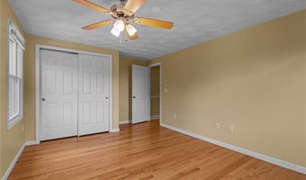 146 Alfred Drown Rd, Barrington, RI 02806