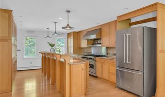 12 Howard Rd, Cumberland, RI 02864