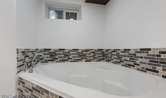 411 W 7th St, Anaconda, MT 59711