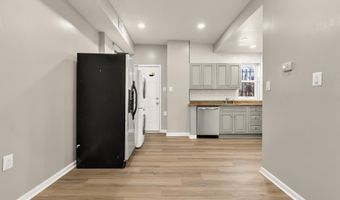 1033 5TH St NE A, Washington, DC 20002