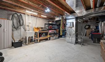 2107 Henley Woods Dr, Arnold, MO 63010