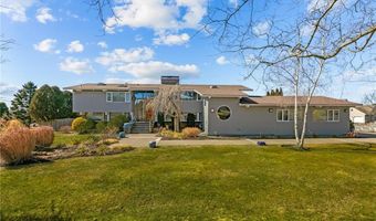 10 Ocean View Dr, Middletown, RI 02842