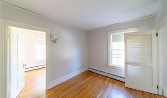 137 First Ave 2, East Greenwich, RI 02818