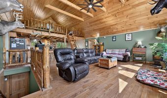 625 Mcgrath Pond Rd, Belgrade, ME 04917