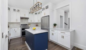 60 Harmony St, Cranston, RI 02920