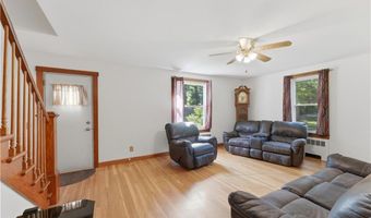917 Woonsocket Hill Rd, North Smithfield, RI 02896