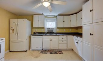 651 Mosher Ave, Asbury, MO 64832