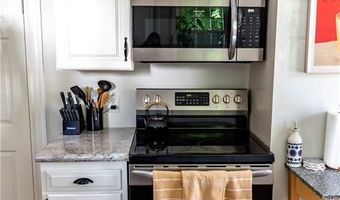 575 Pontiac Ave, Cranston, RI 02910
