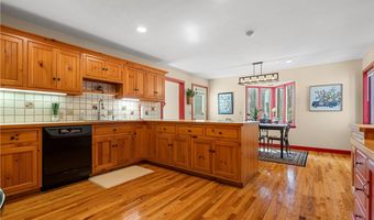 11730 Colchester Ln, Chagrin Falls, OH 44023