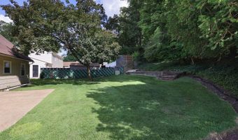 30 Oxford Ln, Aberdeen, NJ 07747