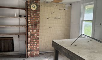 762 E 1100 Rd, Baldwin City, KS 66006
