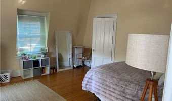 10 Clarke St, Newport, RI 02840