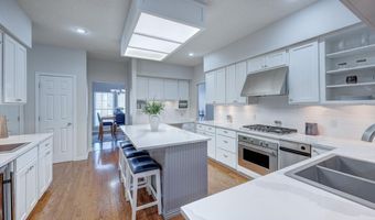 1923 Eastridge Dr, Arkansas City, KS 67005