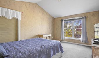 16 Summit Rd, Bedford, NH 03110