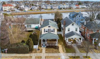 526 W End Ave, Avon By The Sea, NJ 07717