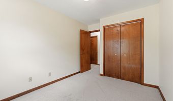 8768 Meadowridge Ln, Indianapolis, IN 46217