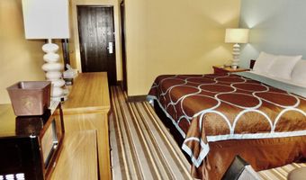2207 N Buckeye Ave, Abilene, KS 67410