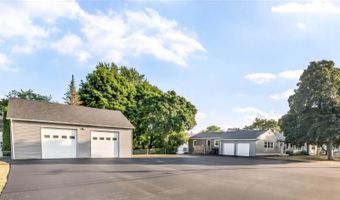 123 Mount Hope Ave, Bangor, ME 04401