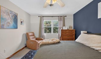 507 Greenwich Dr, Albany, NY 12203