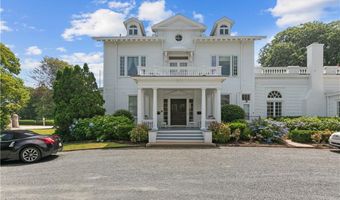 718 Bellevue Ave 5, Newport, RI 02840