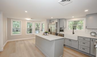 32 Raymond Rd, Auburn, NH 03032